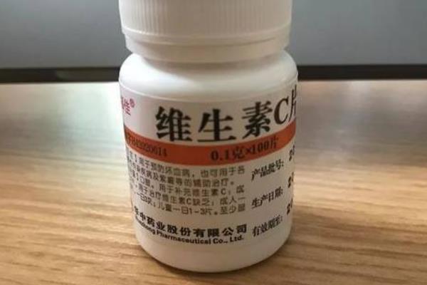 插花放什么能保鲜持久，可以放维生素C、阿司匹林等