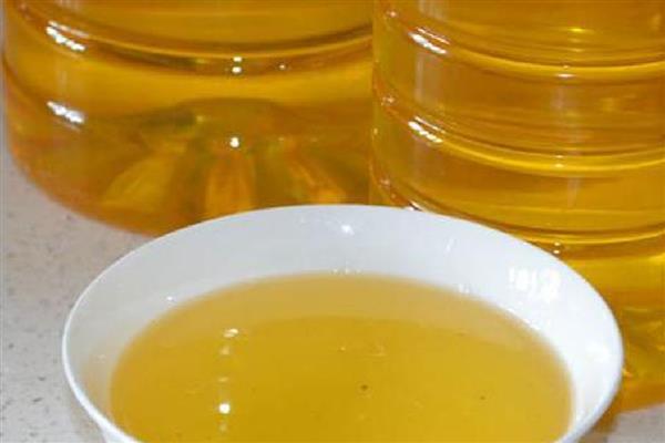 花生油如何辨别真假,可以看外观、闻气味等