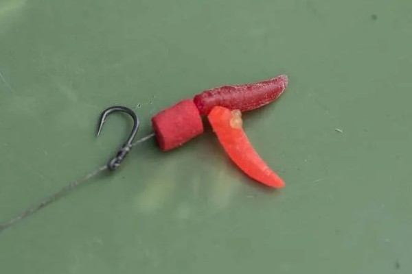 十月份钓草鱼钓底还是钓浮,大多数情况下钓底