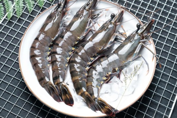 黑虎虾煮几分钟能熟，大火煮至沸腾后再煮五分钟