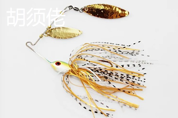 路亚黑鱼吸口与爆口有什么区别，前者声音较小、后者动静较大