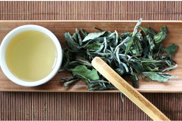 白牡丹茶与寿眉的区别,外形与香气均不同