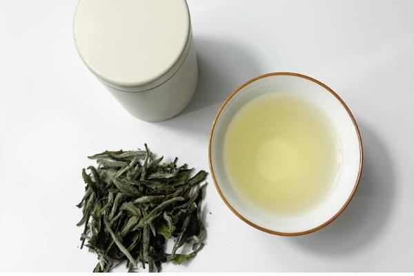 白牡丹茶与寿眉的区别,外形与香气均不同