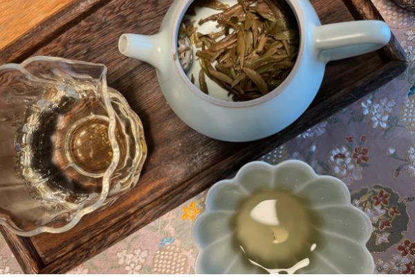 白牡丹茶与寿眉的区别,外形与香气均不同