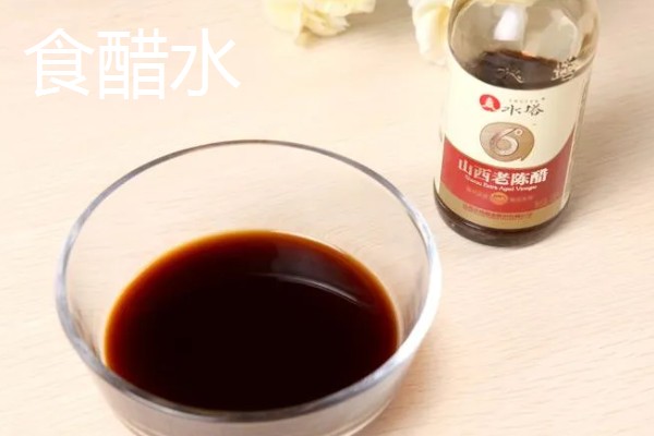 生活中哪些东西可以用来浇花，常见淘米水、食醋水、剩茶水等种类