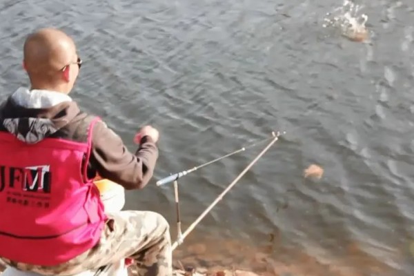 钓鱼的简介，最早可追溯到5万年前