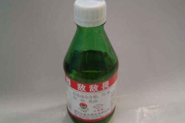 敌敌畏可以防治什么害虫,对菜青虫、菜蚜、棉铃虫等害虫有防效