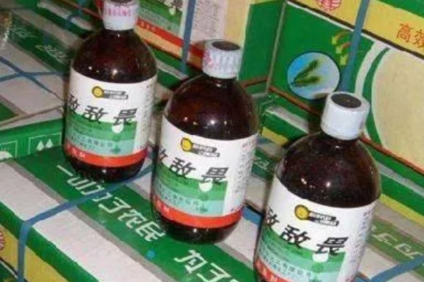 敌敌畏可以防治什么害虫,对菜青虫、菜蚜、棉铃虫等害虫有防效