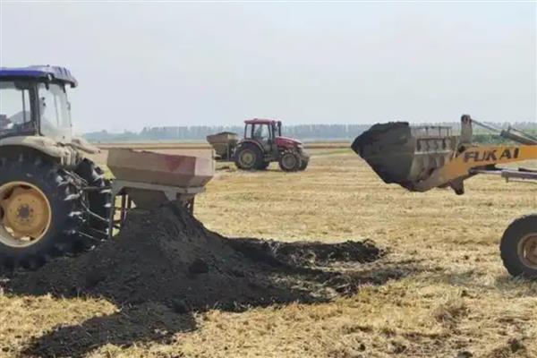 刚开荒的土地如何改善土壤，采取深耕措施可以提高肥力