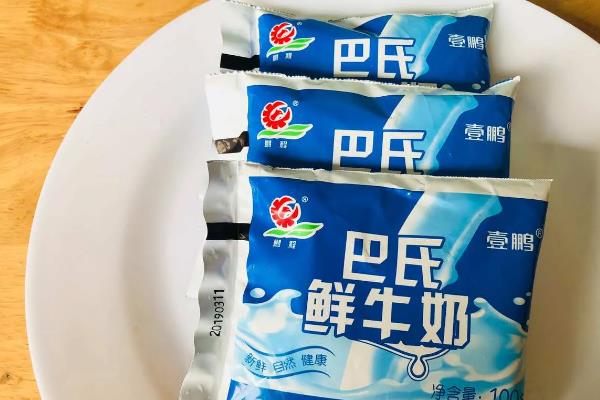 乳制品行业的发展现状介绍，掌控上游是乳企发展核心