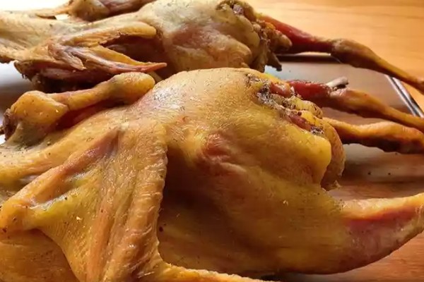 腌咸鸡是用公鸡还是母鸡，公鸡和母鸡均可