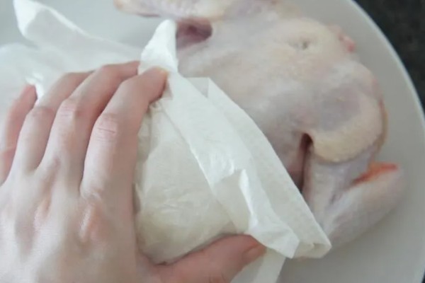 腌咸鸡是用公鸡还是母鸡，公鸡和母鸡均可