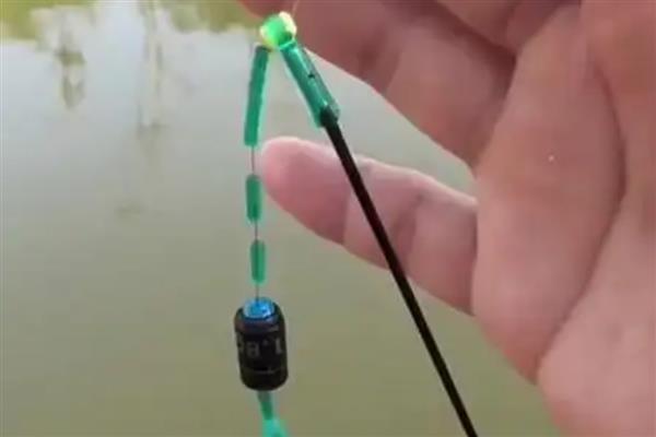 走水适合用七星漂还是立漂,钓点走水时用立漂的效果更好