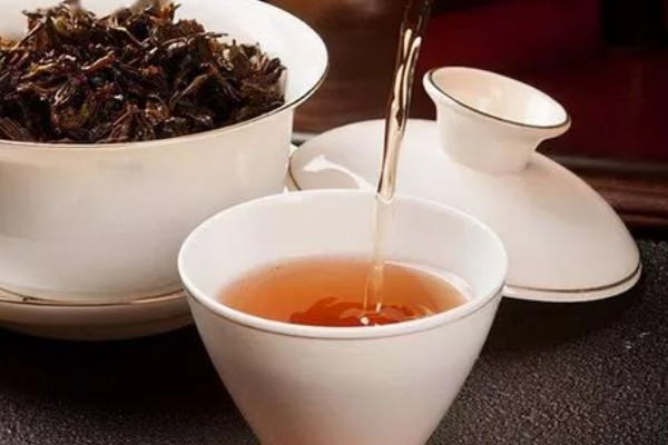 红茶和绿茶有什么区别，外观、口感、制作方法都不同