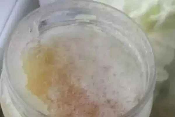 土蜂蜜上面的白色物质是什么，有以下4种可能性