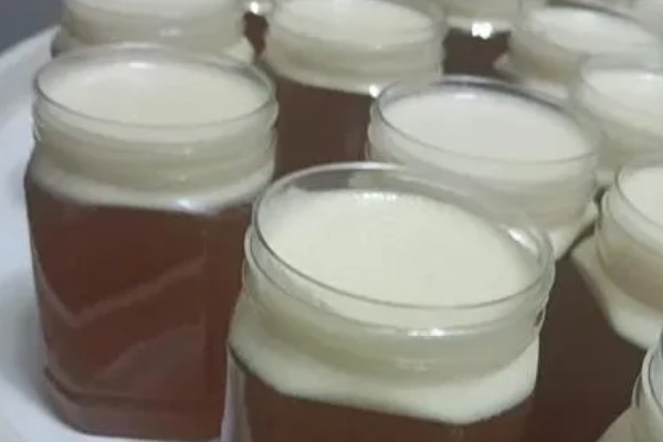 土蜂蜜上面的白色物质是什么，有以下4种可能性
