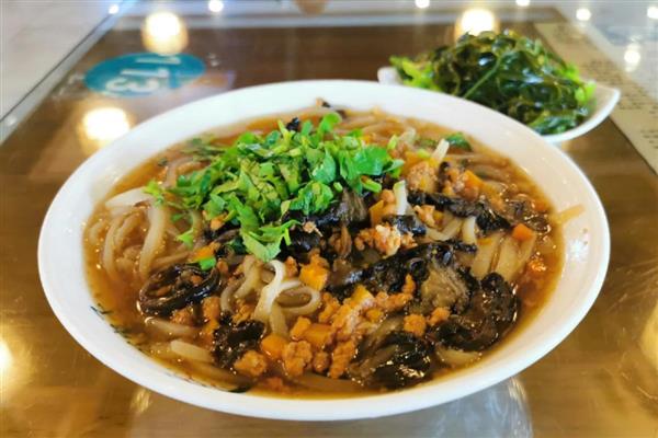 河北阜城县的特产，有阜城杏梅、漫河西瓜等