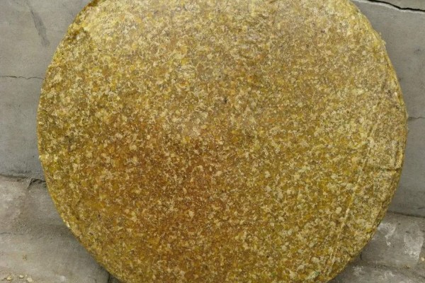 磷酸二氢钾适合对哪些花卉使用，常见月季、铁线莲、三角梅等品种